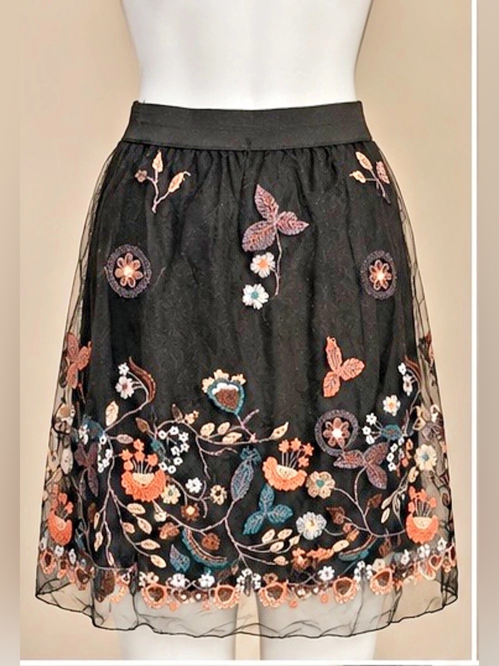 Elena Baldi Floral Embroidered Mini Skirt in Black Size Small